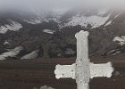 Un-named grave from the whaling days. : Whalers Bay